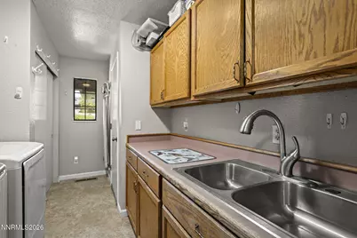 8605 Eaglenest Road, Sparks, NV 89436 - Photo 25