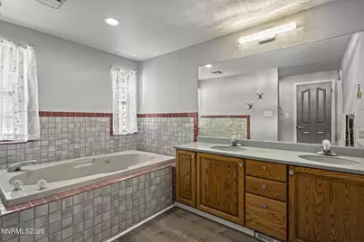 8605 Eaglenest Road, Sparks, NV 89436 - Photo 19