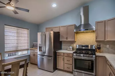 983 Julia Lane, Fernley, NV 89408 - Photo 9