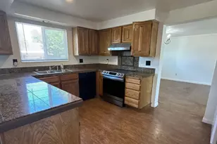 3285 Danville Dr, Sparks, NV 89434 - Photo 7