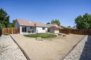 6770 Dorchester Dr, Sparks, NV 89436 - Photo 21