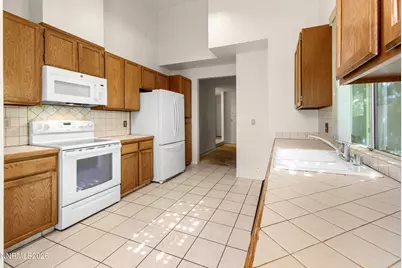 2384 Silver Ridge Drive, Reno, NV 89509 - Photo 5