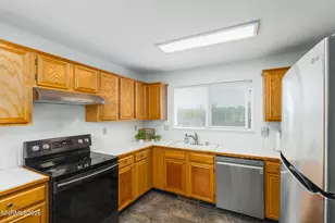 6682 Dorchester Dr, Sparks, NV 89436 - Photo 5