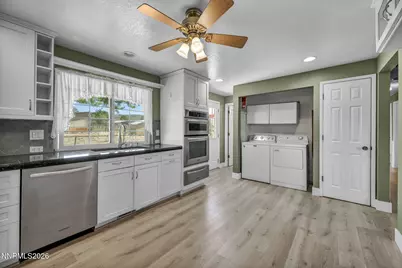 11655 Overland Road, Reno, NV 89506 - Photo 17