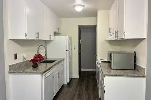 1537 Delucchi Ln, Reno, NV 89502 - Photo 7