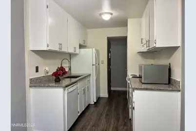 1537 Delucchi Lane #E, Reno, NV 89502 - Photo 15