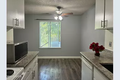1537 Delucchi Lane #E, Reno, NV 89502 - Photo 13
