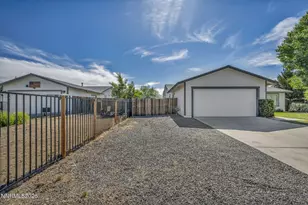 918 Nicole St, Dayton, NV 89403 - Photo 3