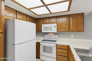 2875 Idlewild Dr, Reno, NV 89509 - Photo 15
