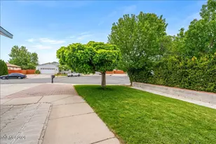 6375 W Ottawa Ct, Sun Valley, NV 89433 - Photo 7