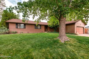 10600 Aldebaran Dr, Reno, NV 89508 - Photo 3