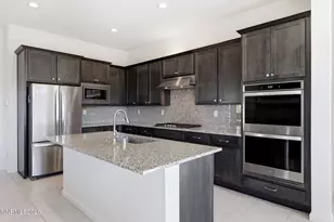 7334 Oakmont Ln, Sparks, NV 89436 - Photo 13