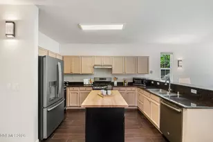 5960 Sapphire Ridge Ct, Reno, NV 89523 - Photo 11