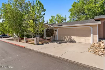 7621 Diamond Pointe Way, Reno, NV 89506 - Photo 3