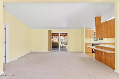 7621 Diamond Pointe Way, Reno, NV 89506 - Photo 7