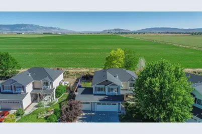 1372 Petar Lane, Gardnerville, NV 89410 - Photo 3