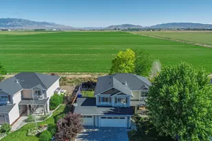1372 Petar Ln, Gardnerville, NV 89410 - Photo 3