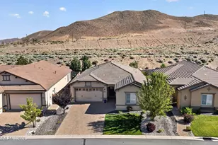 3055 Show Jumper Ln, Reno, NV 89521 - Photo 5