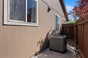 2890 Royal Sage Ct, Reno, NV 89503 - Photo 31