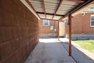 549 Wonder St, Reno, NV 89502 - Photo 5