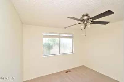 1465 Winterwood Avenue, Sparks, NV 89434 - Photo 17