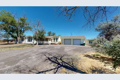 971 2100 East Street, Battle Mountain, NV 89820 - Photo 1