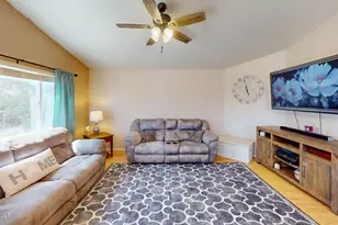 380 Calaway Ct, Fallon, NV 89406 - Photo 9