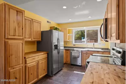 3164 Danville Drive, Sparks, NV 89434 - Photo 9