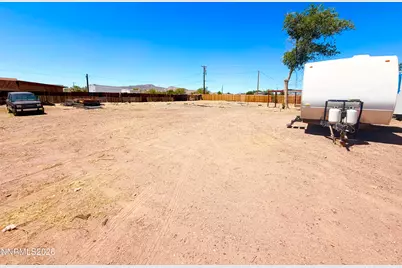 1301 Idaho Avenue, Silver Springs, NV 89429 - Photo 33