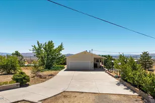 10400 Adobe Dr, Reno, NV 89508 - Photo 15