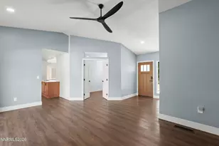 10085 Raccoon Ct, Reno, NV 89523 - Photo 7