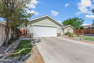 161 Rosecrest Dr, Fernley, NV 89408 - Photo 3