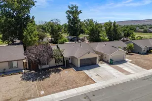 158 Rosecrest Dr, Fernley, NV 89408 - Photo 33