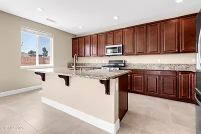 10475 Mott Court, Reno, NV 89521 - Photo 7