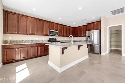 10475 Mott Court, Reno, NV 89521 - Photo 5