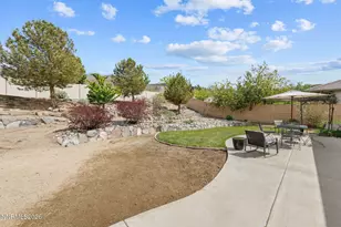 10770 Summer Glen Dr, Reno, NV 89521 - Photo 9