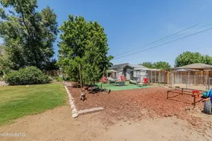 185 E Surge St, Reno, NV 89506 - Photo 21