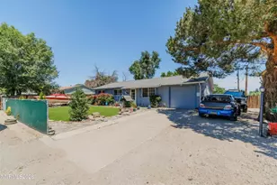 185 E Surge St, Reno, NV 89506 - Photo 33