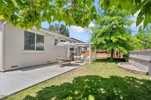 5710 Sonora Pass Dr, Sparks, NV 89436 - Photo 31