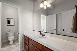 1583 Cloud Peak Dr, Sparks, NV 89436 - Photo 27