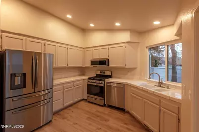 7562 Wheeldale Circle, Reno, NV 89511 - Photo 3