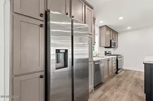 5425 Flora Way, Sun Valley, NV 89433 - Photo 9