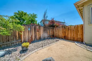 7410 Minkler Ct, Sparks, NV 89436 - Photo 45
