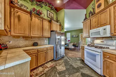 2827 Wade Street, Minden, NV 89423 - Photo 7