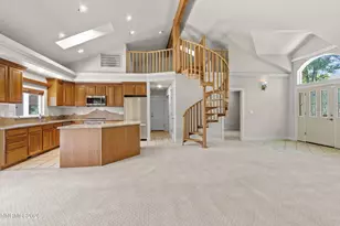 546 Crystal Park Rd, Verdi, NV 89439 - Photo 15