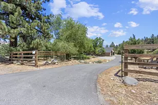 546 Crystal Park Rd, Verdi, NV 89439 - Photo 5