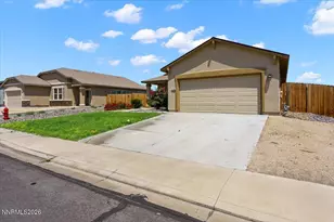 172 Walnut Dr, Fernley, NV 89408 - Photo 3