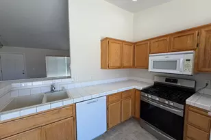 2136 Fort Bridger Rd, Fernley, NV 89408 - Photo 7