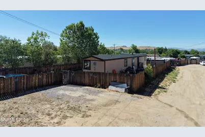 230 E 8th Avenue, Sun Valley, NV 89433 - Photo 3