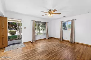 1055 Curti Dr, Reno, NV 89502 - Photo 5